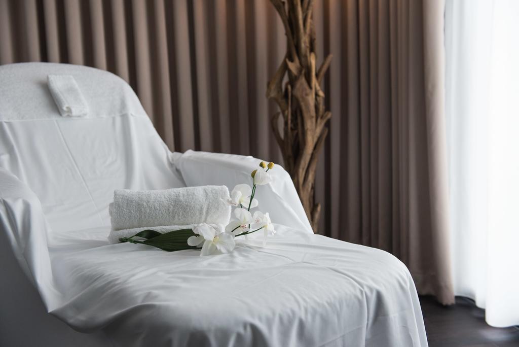 Parkhotel Schillerhain Кирхгаймболанден Экстерьер фото