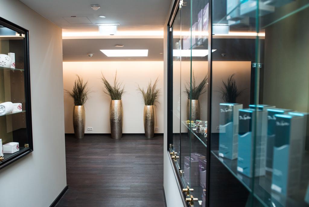 Parkhotel Schillerhain Кирхгаймболанден Экстерьер фото