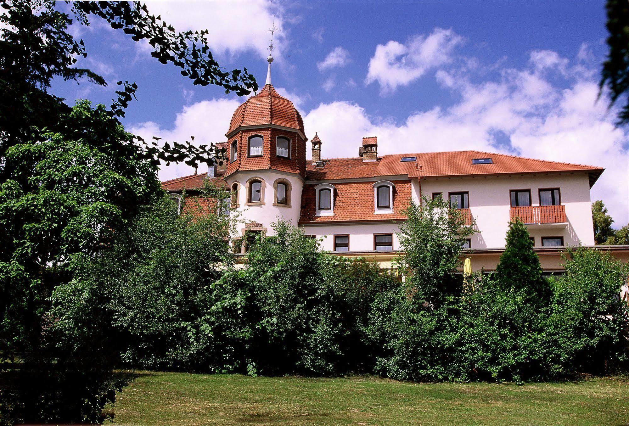 Parkhotel Schillerhain Кирхгаймболанден Экстерьер фото